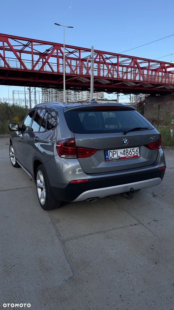 BMW X1 xDrive20d - 10