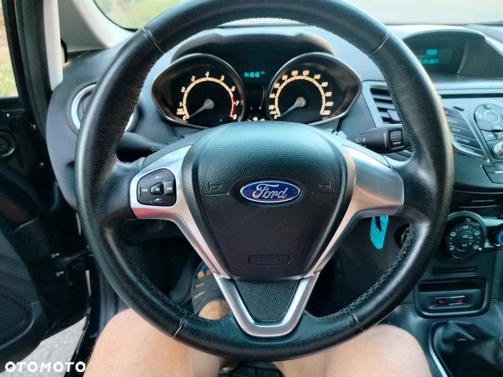 Ford Fiesta 1.25 Titanium EU5 - 23