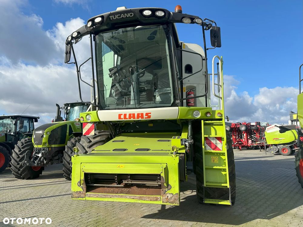 Claas TUCANO 440 - 1