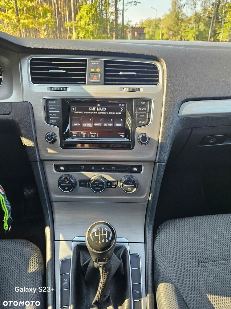 Volkswagen Golf - 11