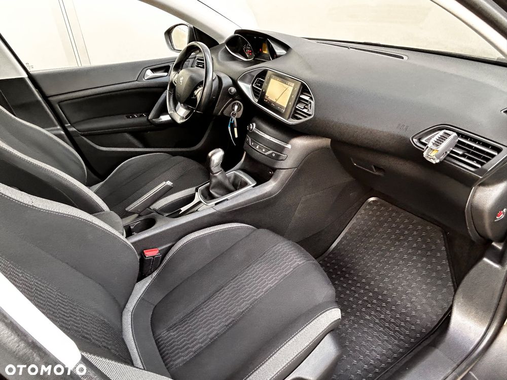 Peugeot 308 ver-1-6-hdi-outdoor - 27