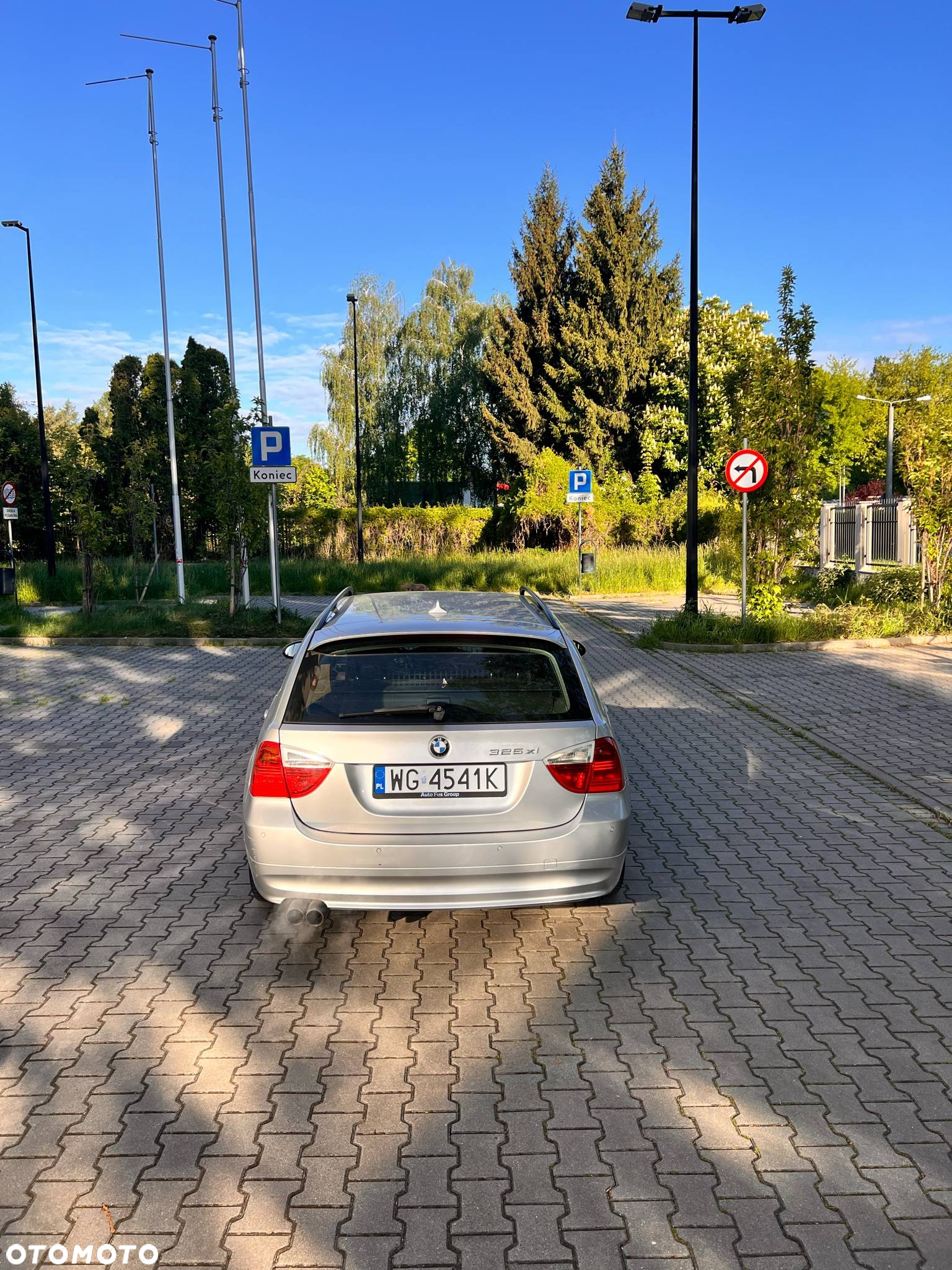 BMW Seria 3 325i xDrive Touring - 29
