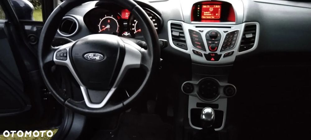 Ford Fiesta - 5