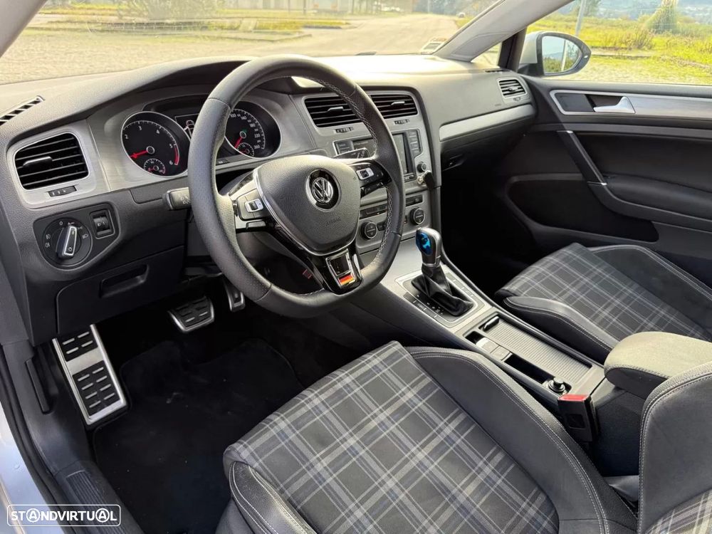 VW Golf 1.6 TDI BlueMotion DSG Cup - 13