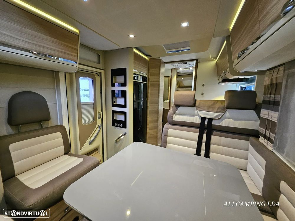 Adria Matrix M670SBC 50 YEARS 5 LUGARES DE LIVRETE CAMA CENTRAL + BASCULANTE - 20