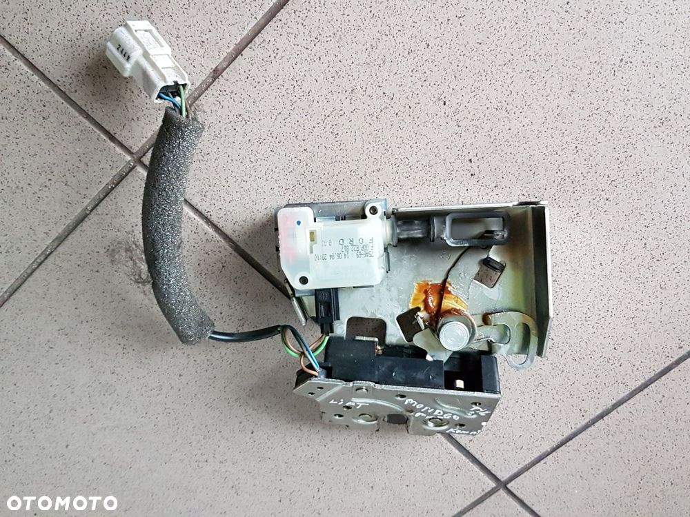 FORD MONDEO MK3 LIFT KOMBI ZAMEK KLAPY TYŁ TYLNEJ - 2