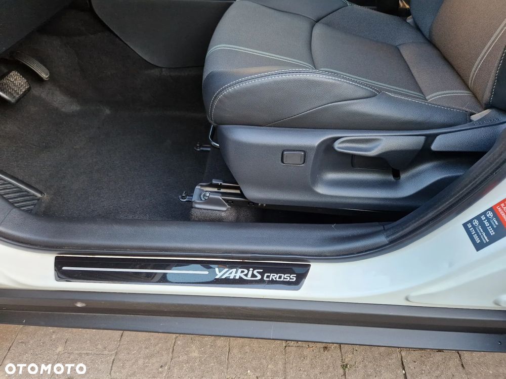 Toyota Yaris Cross Hybrid 1.5 Premiere Edition AWD - 26
