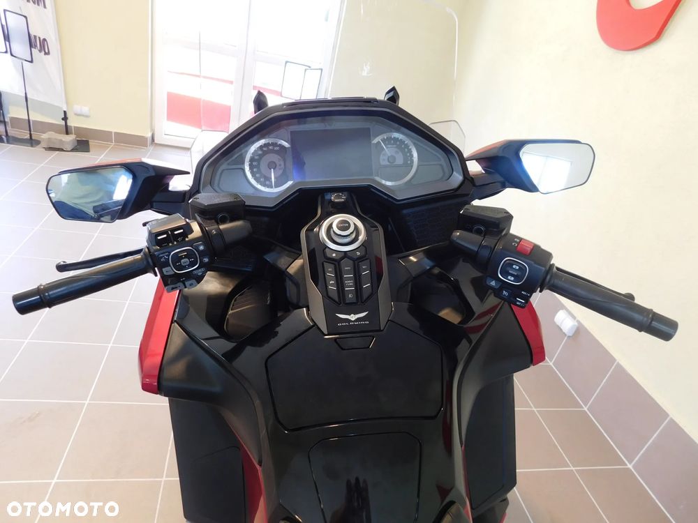 Honda GL - 11