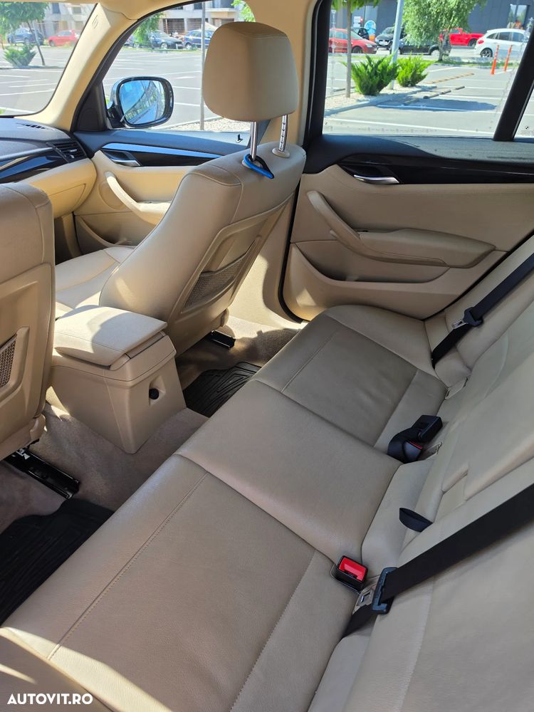 BMW X1 sDrive18d - 18