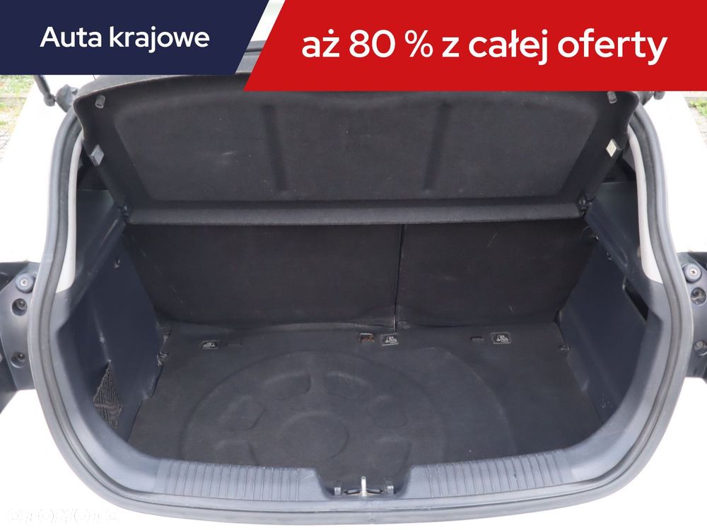 Kia Rio - 16