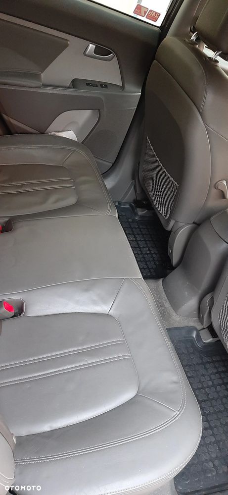 Kia Sportage 1.7 CRDI XL 2WD - 6