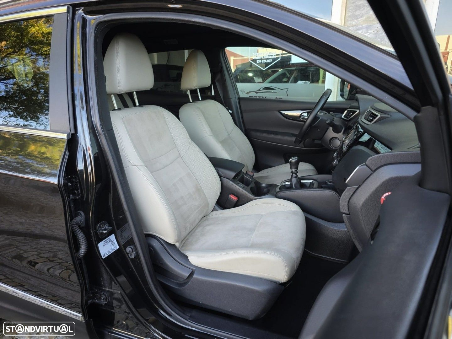 Nissan Qashqai 1.6 dCi Tekna Premium 17 360 S&S - 26