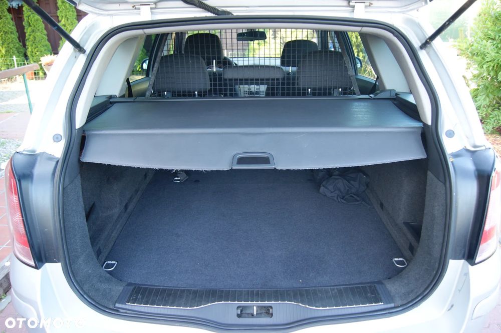 Opel Astra 1.9 CDTI Elegance - 25