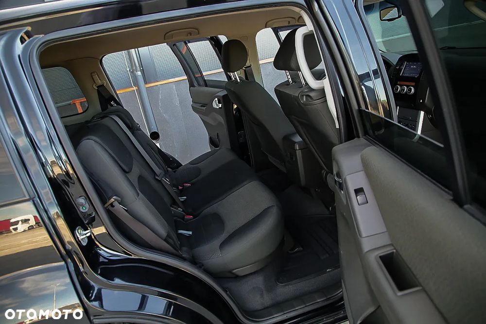 Nissan Pathfinder 2.5 D LE EU5 - 15