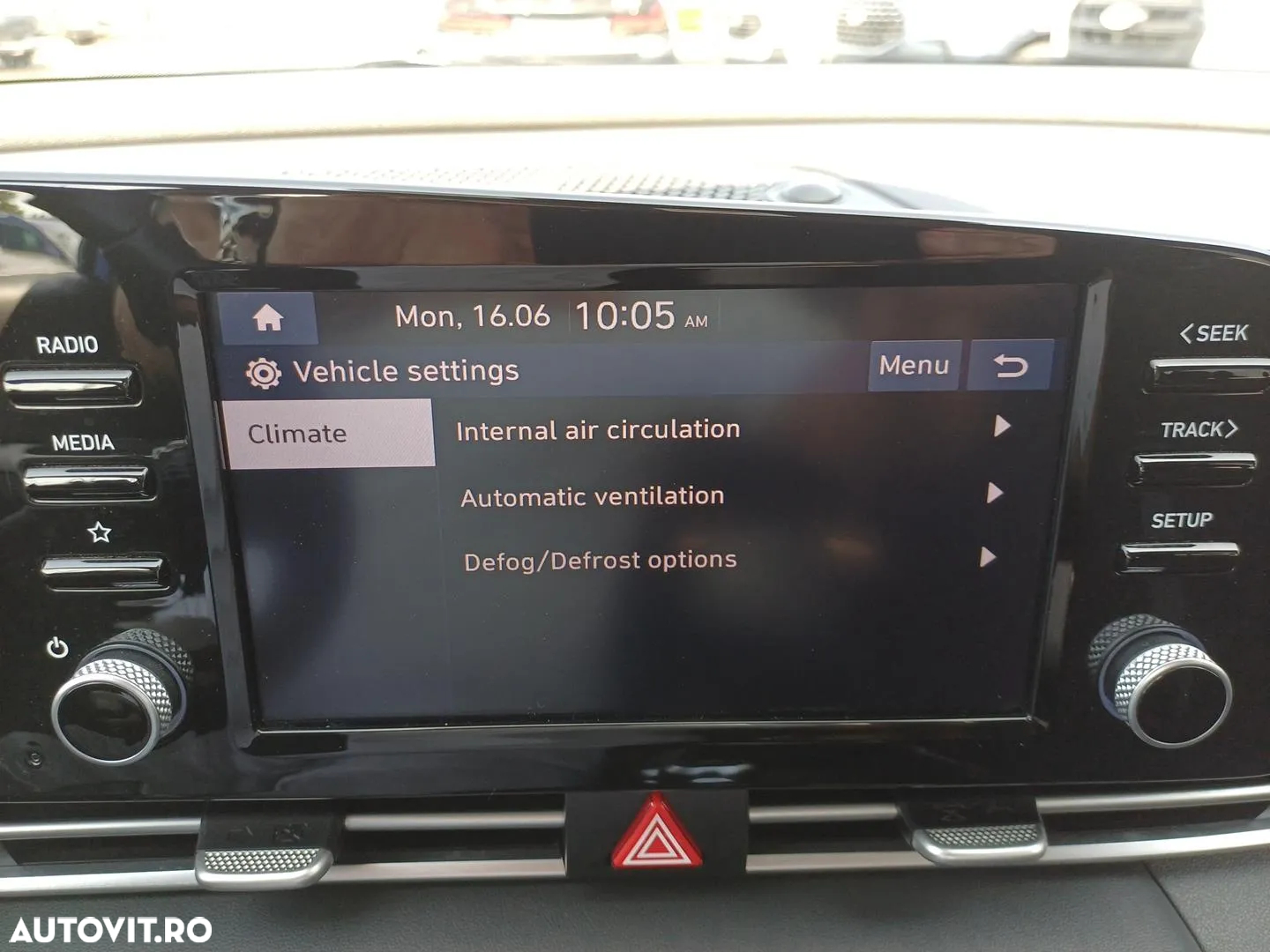 Hyundai Elantra - 18