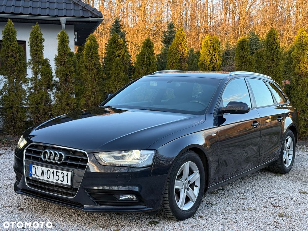 Audi A4 Avant 2.0 TDI DPF clean diesel multitronic S line Sportpaket - 2