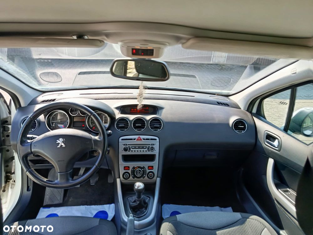 Peugeot 308 120 VTi Style - 11