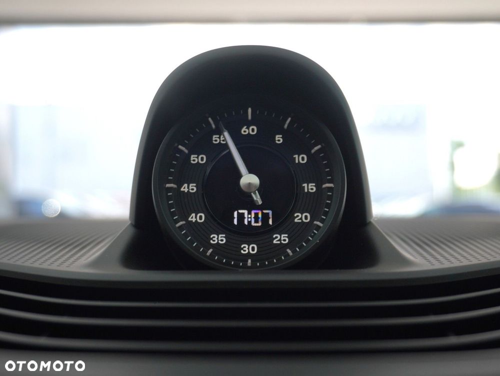 Porsche Taycan 105kWh 4 - 27