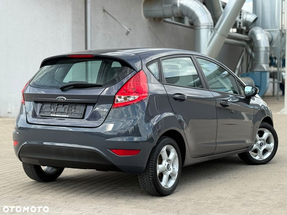 Ford Fiesta 1.25 Champions Edition - 10