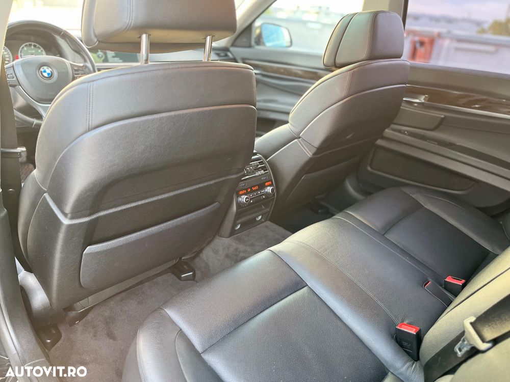 BMW Seria 7 - 13