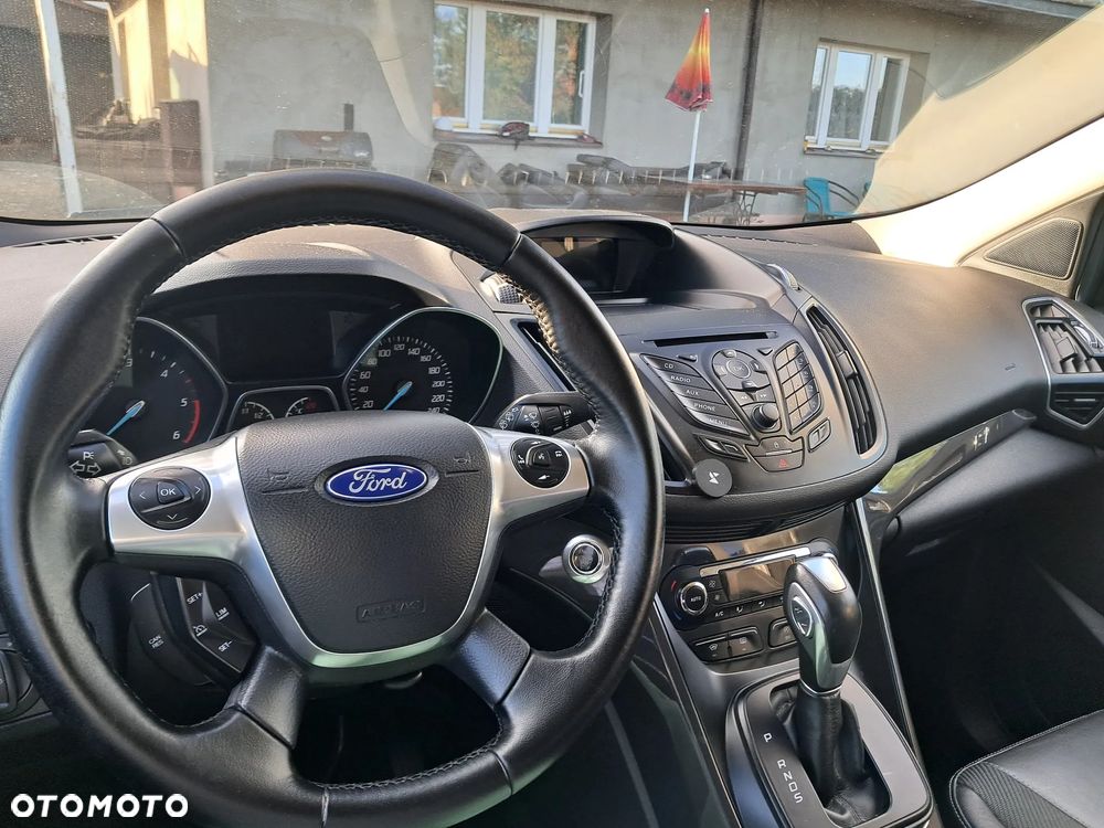 Ford Kuga 2.0 TDCi 4x4 Titanium - 4