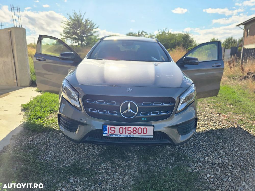 Mercedes-Benz GLA 220 d 4MATIC Aut. - 1