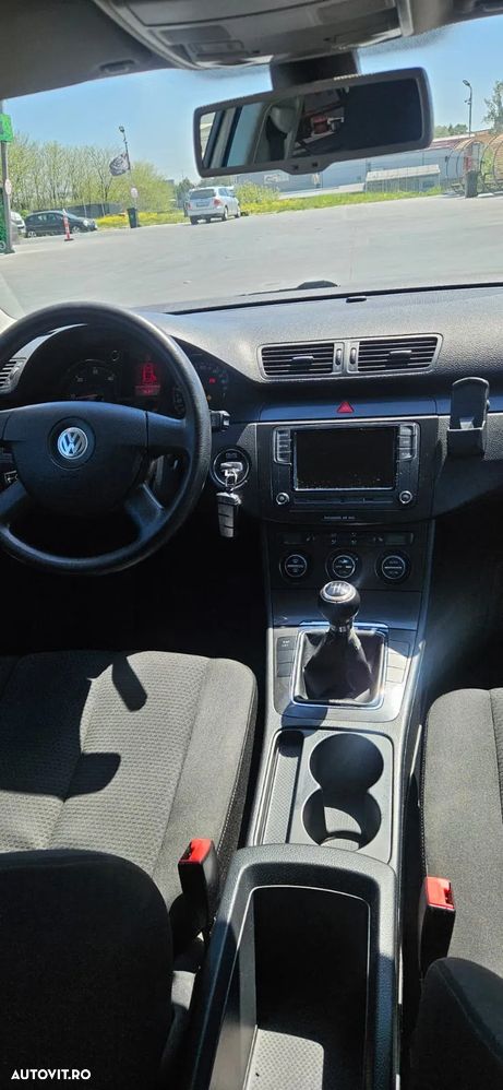 Volkswagen Passat Variant 2.0 TDI DPF - 17