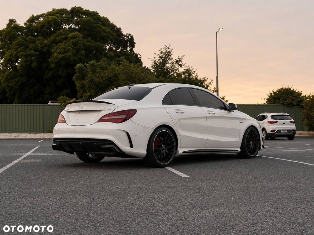Mercedes-Benz CLA AMG 45 4Matic AMG Speedshift DCT 7G - 8