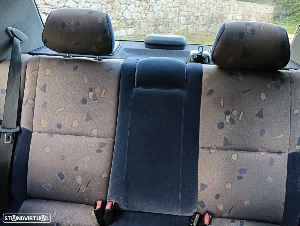 Mitsubishi Carisma SD 1.9 Di-D HP Comfort - 10