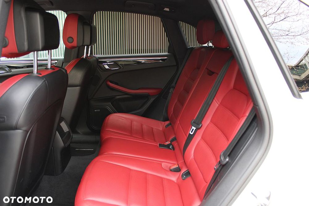 Porsche Macan - 15