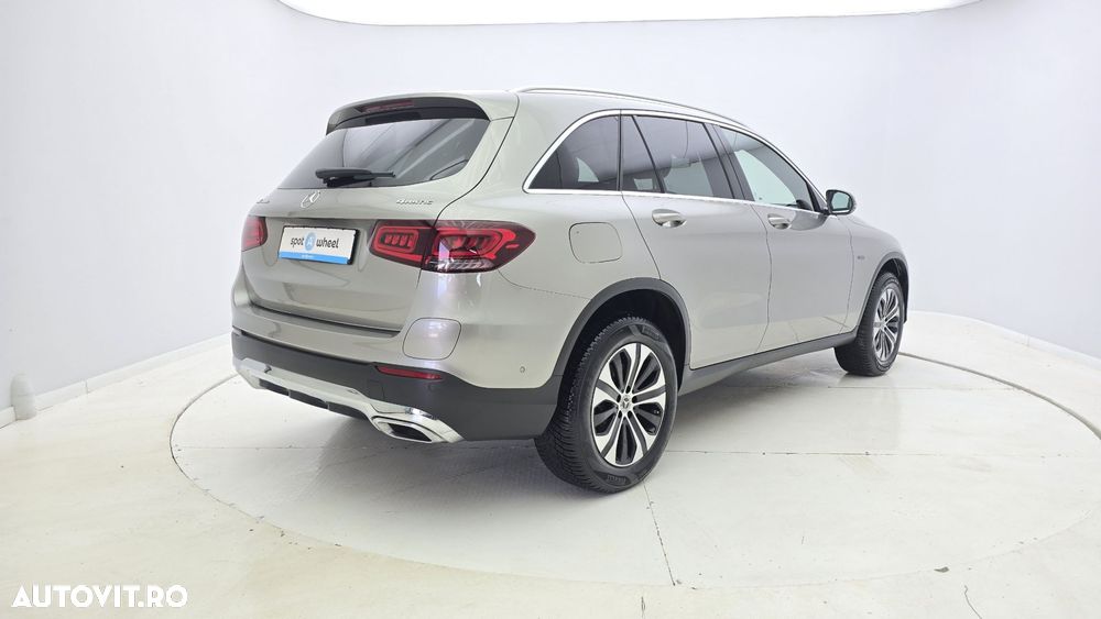 Mercedes-Benz GLC - 7