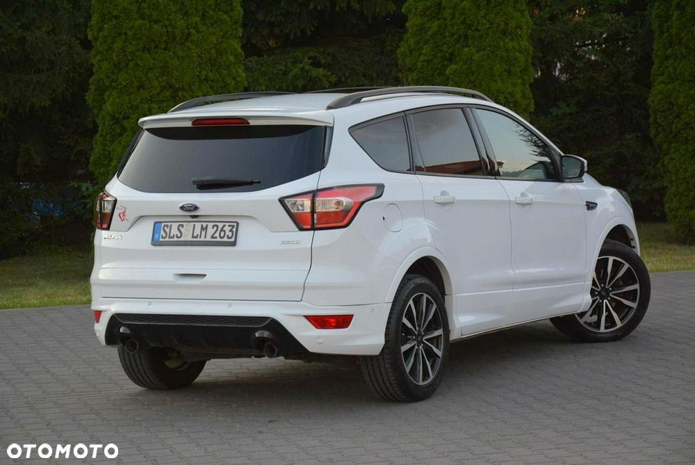 Ford Kuga 1.5 EcoBoost 2x4 ST-Line - 12