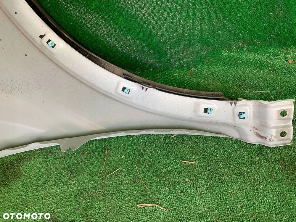 Błotnik przód przedni lewy KIA Sportage IV biały WWA - 9