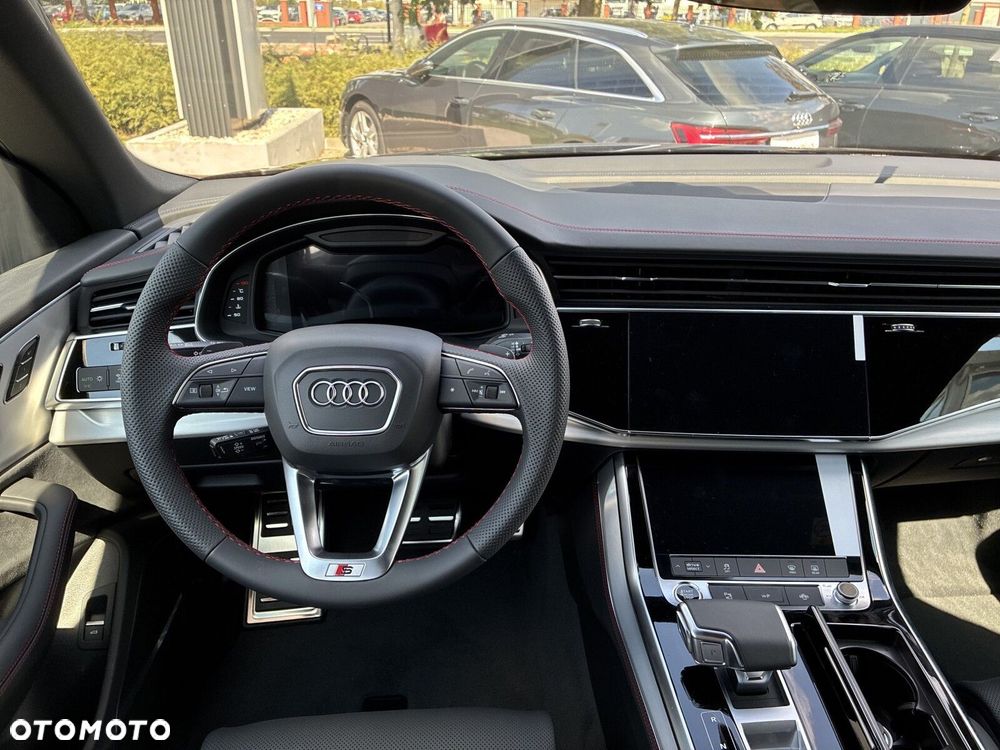 Audi Q8 - 14