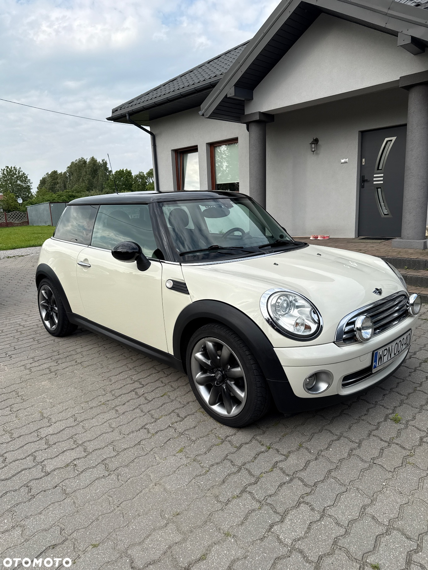 MINI Cooper Standard - 2
