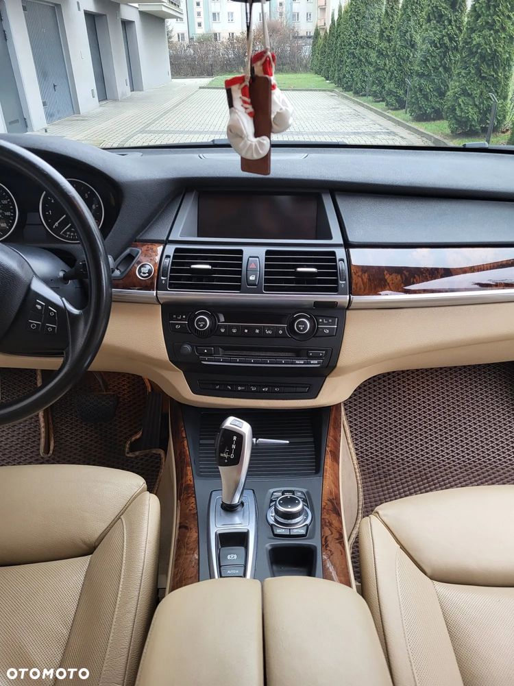 BMW X5 xDrive35i - 20