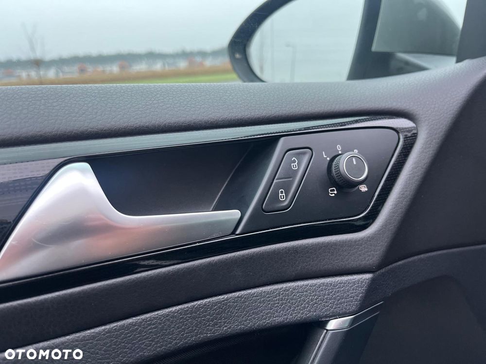 Volkswagen Golf 1.4 TSI BMT Highline DSG - 33