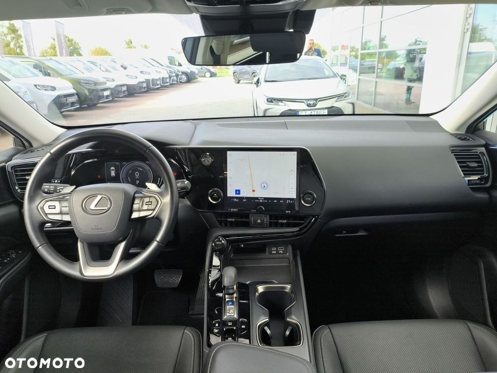 Lexus NX 350h Business AWD - 3
