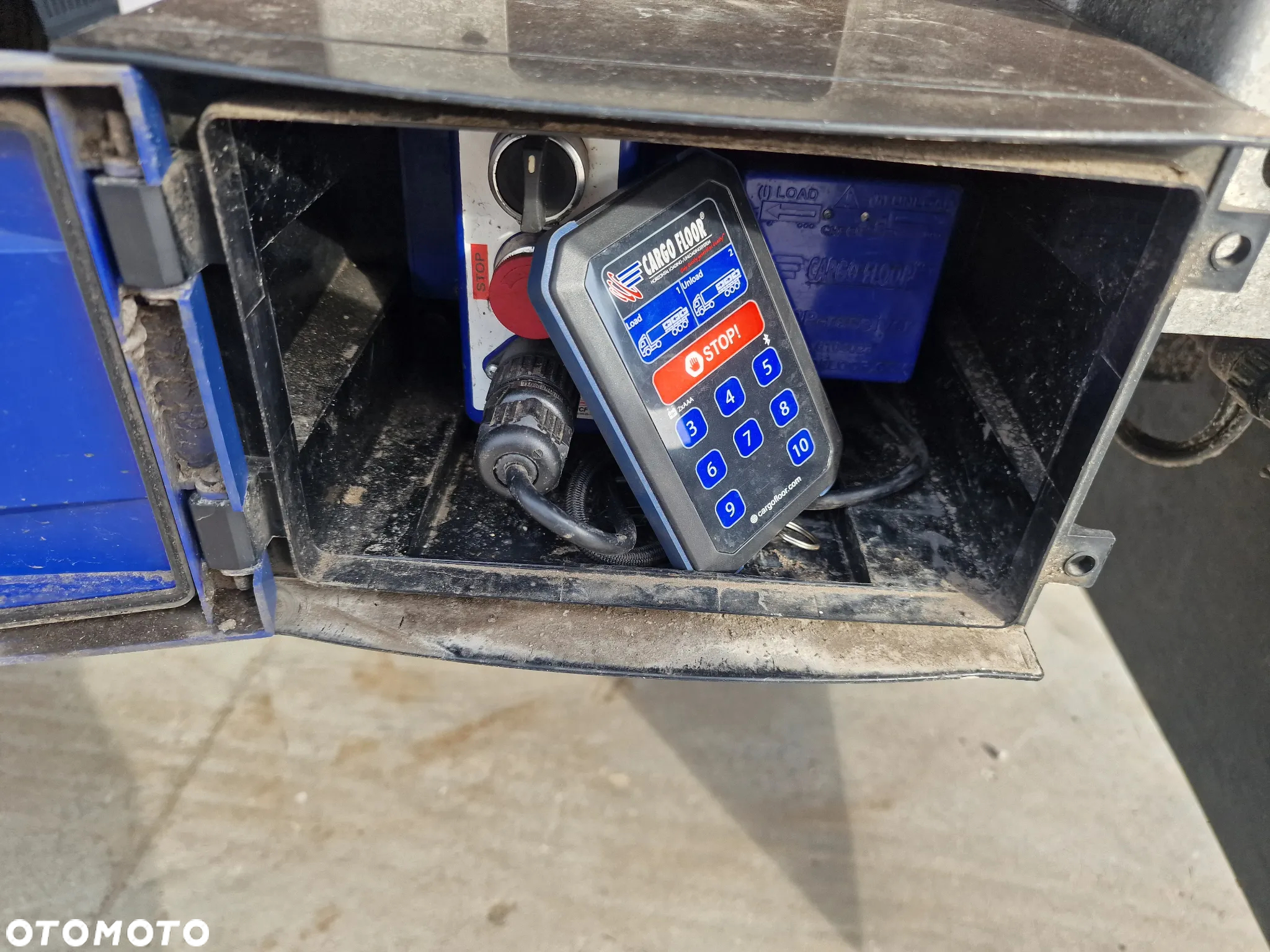 Schwarzmuller Ruchoma podłoga 92m3 Podłoga 8 mm 2019 rok - 10