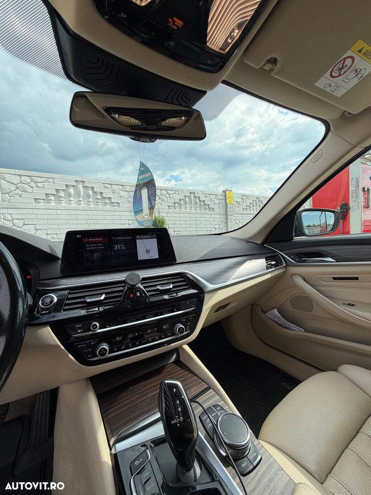 BMW Seria 5 520d xDrive AT - 5