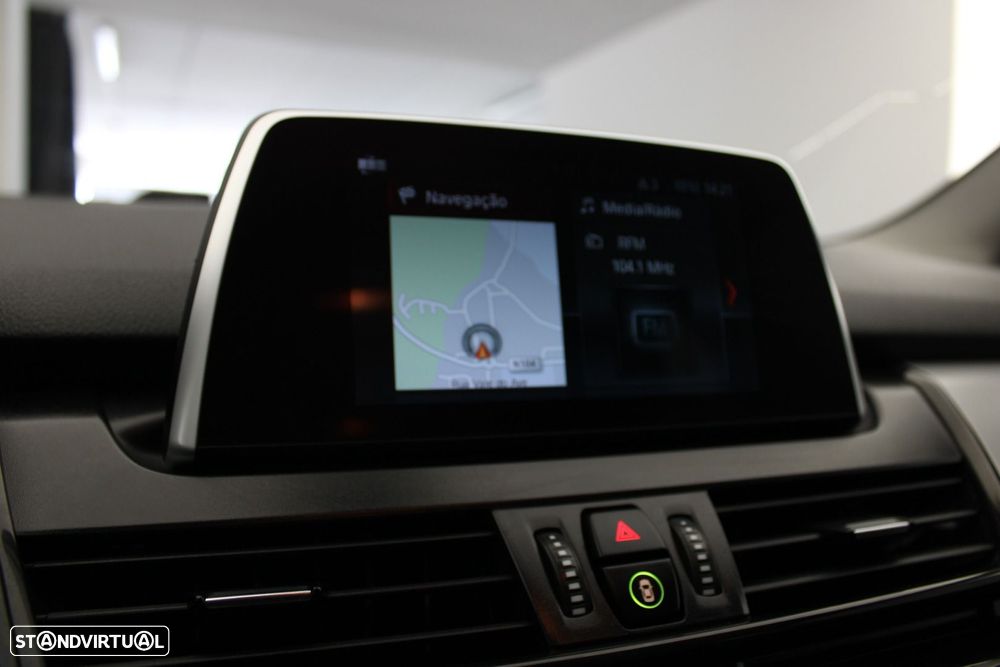 BMW 216 Gran Tourer d Auto - 14