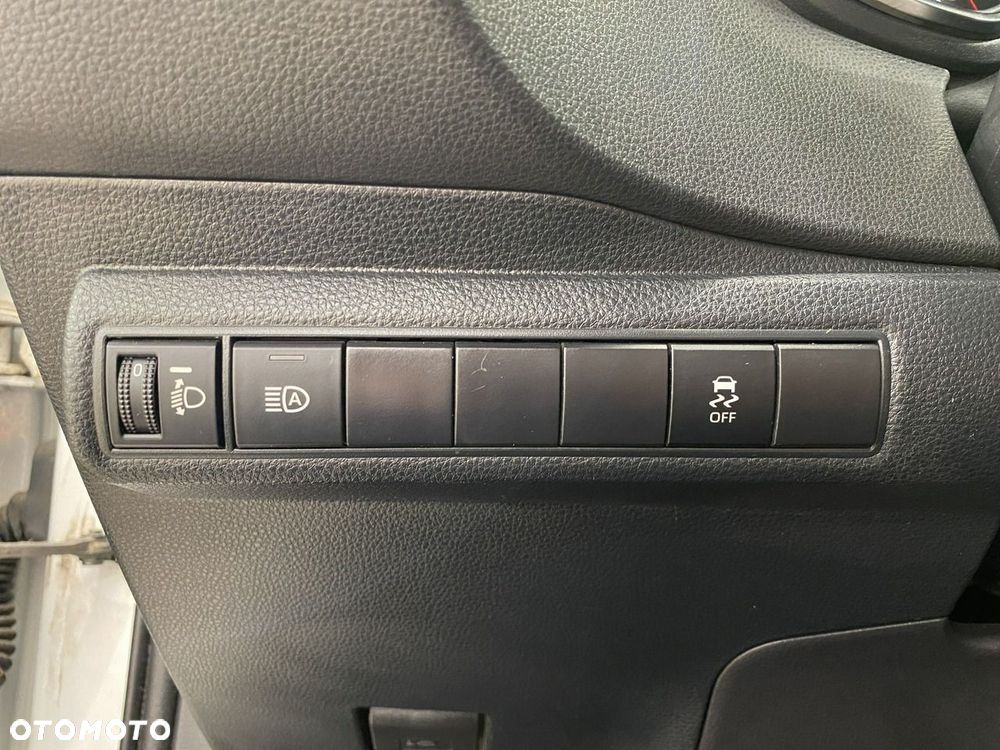 Toyota Corolla - 25