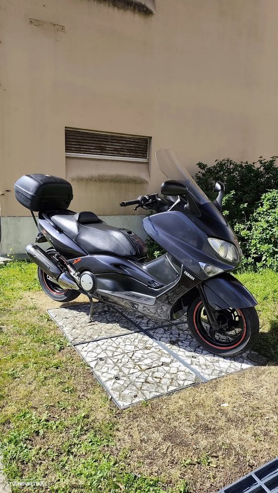 Yamaha TMAX - 1