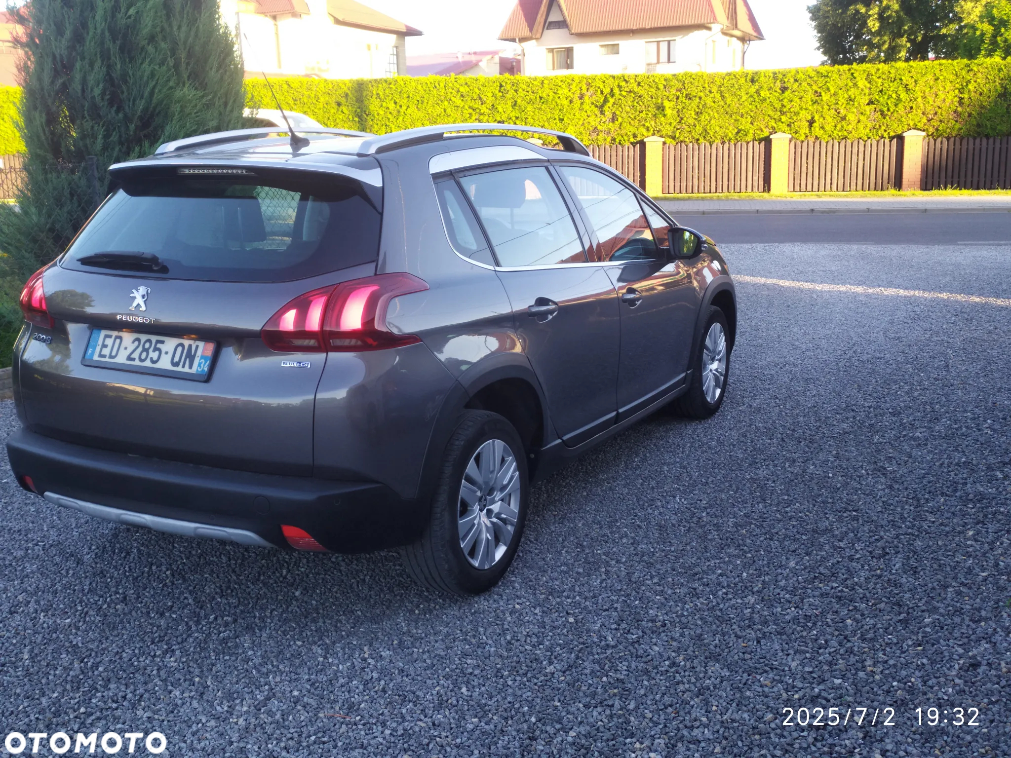 Peugeot 2008 1.6 BlueHDi Allure - 4