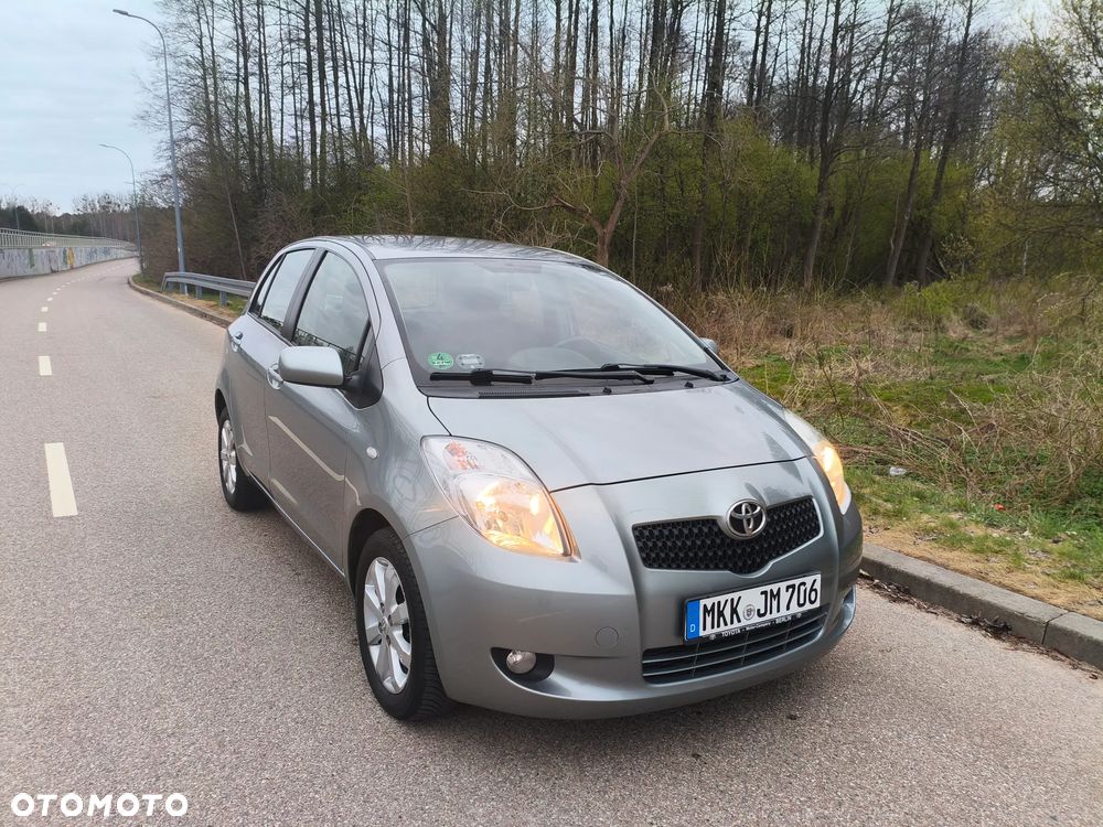 Toyota Yaris 1.3 VVT-i Team - 9