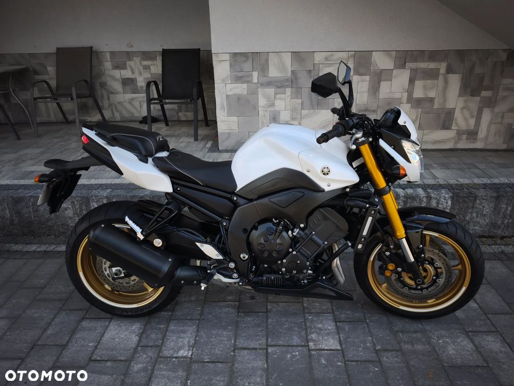 Yamaha FZ8 - 1