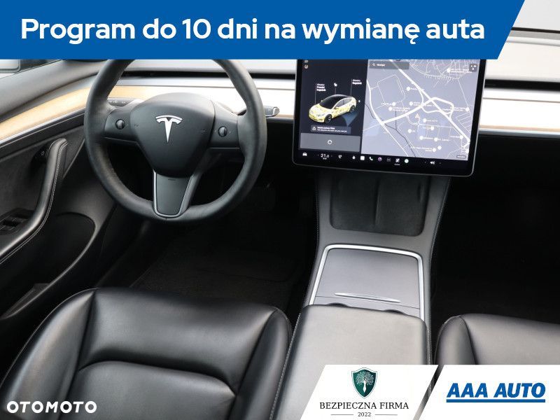 Tesla Model 3 - 9
