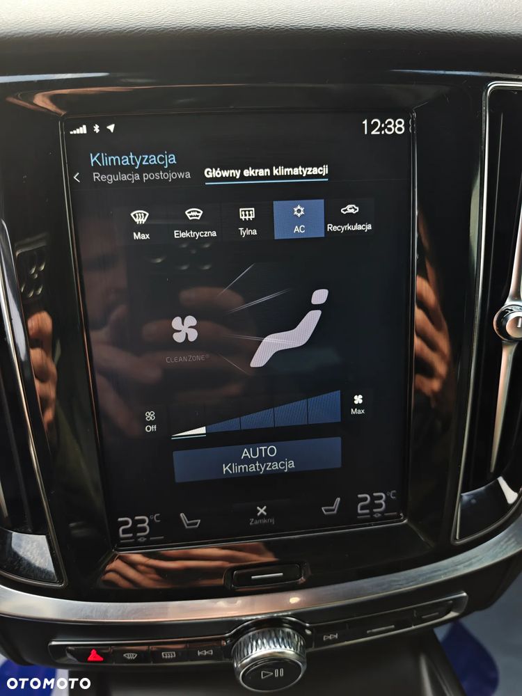 Volvo V60 D3 Drive-E Momentum - 30