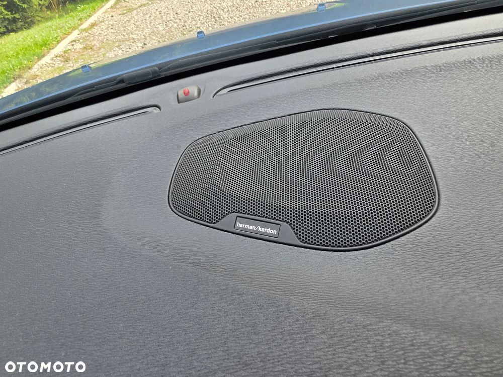 Volvo V40 T3 Drive-E R-Design Momentum - 20