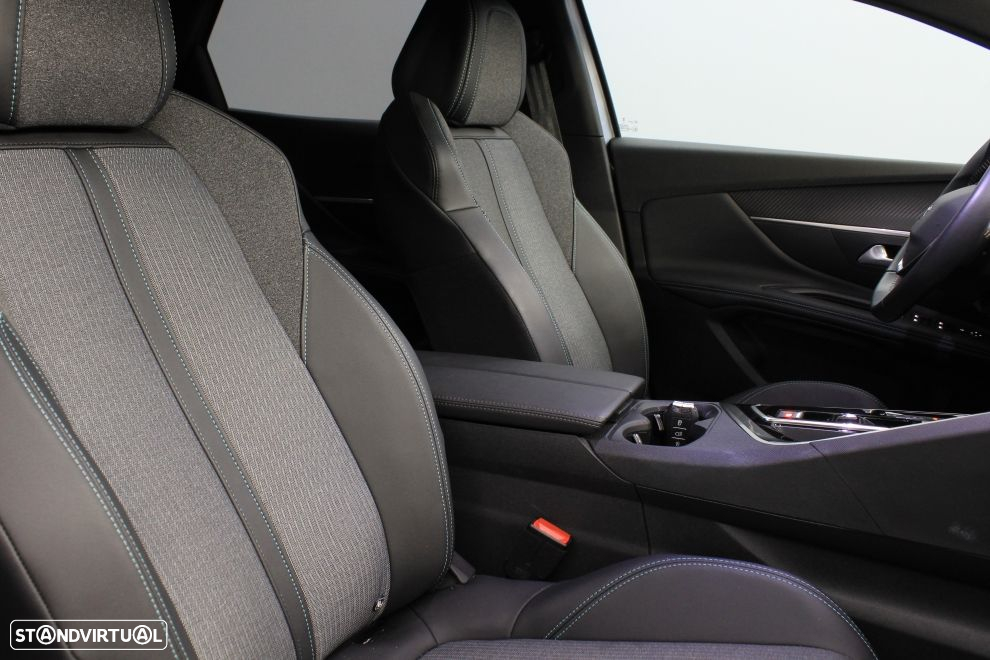 Peugeot 3008 - 24